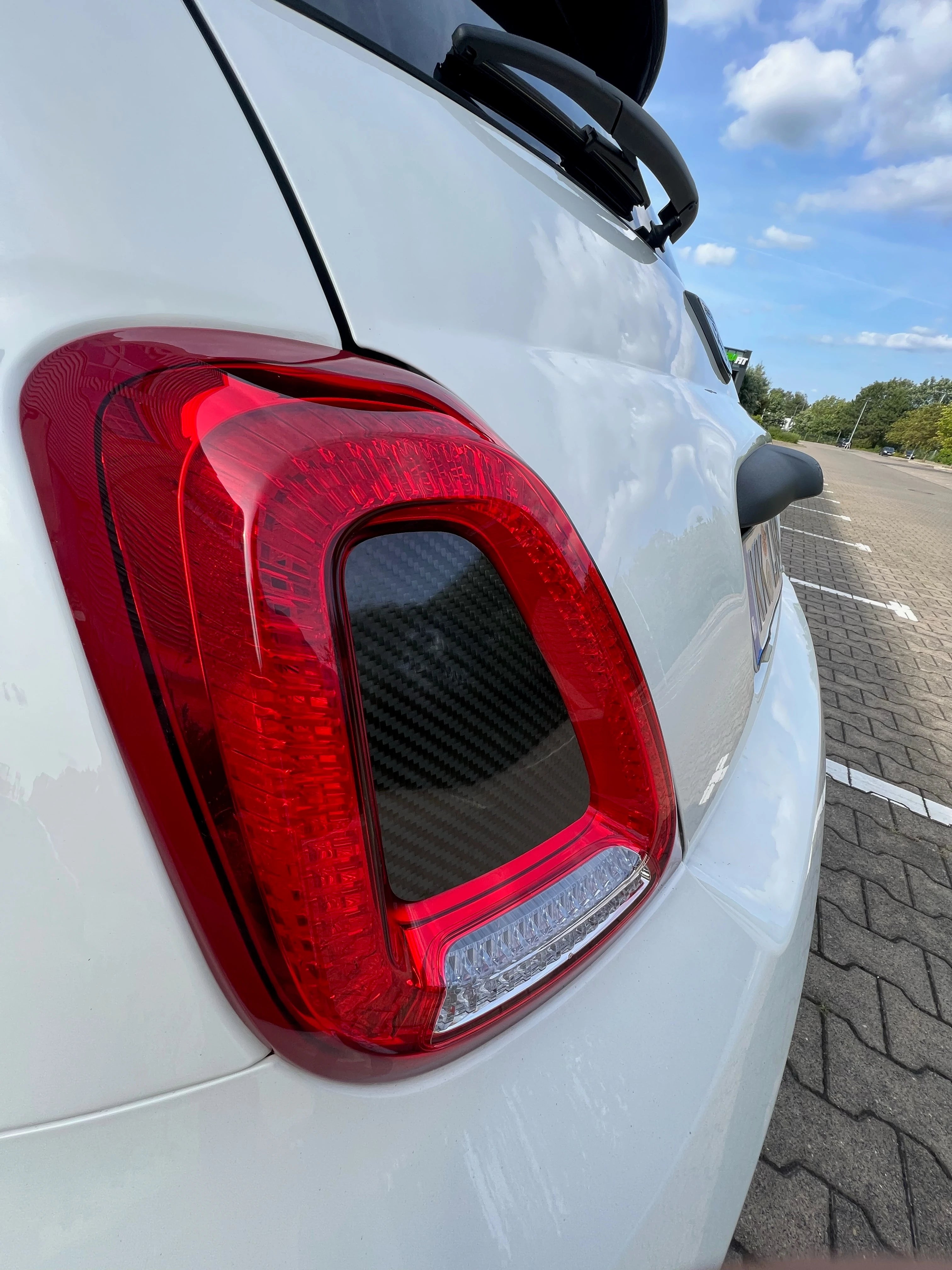 Rear light inlay 595 - Real Carbon