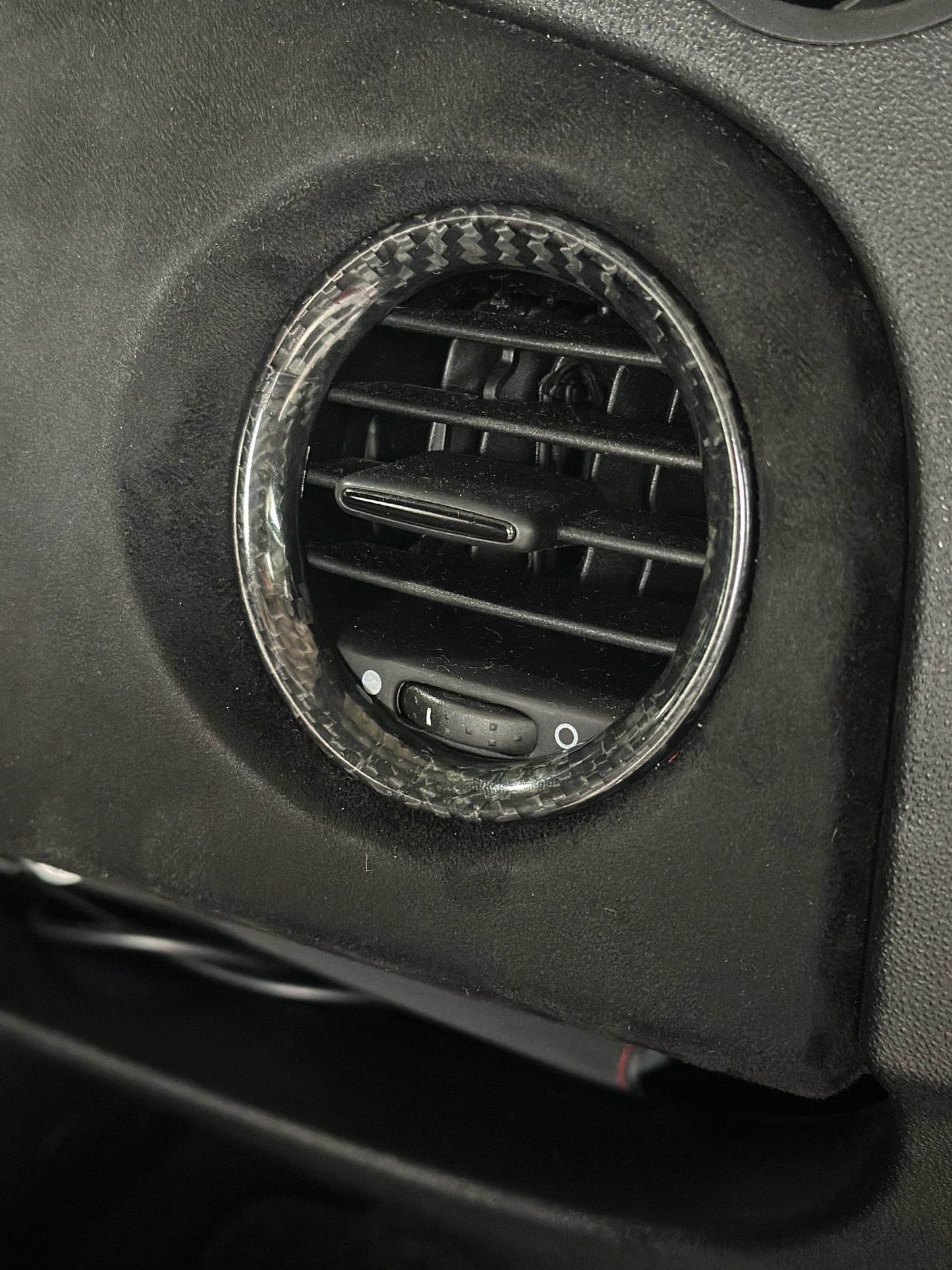 Air vent covers - Real Carbon.
